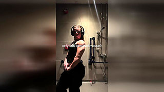 Barely Legal Girl Gets Fingered Hard During TikTok Livestream!