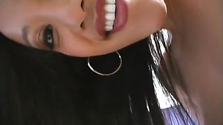 Loni Punoni Finger Bangs Her Dripping Wet Hole