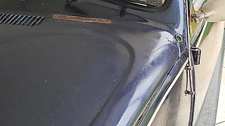 The Beetle Is Refusing to Stay on - Stalling & Revving in Flip Flops