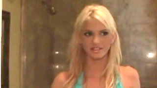 Horny guy fucks gorgeous blonde teen and cums on her face