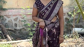 The Tender Garden Was Looking up at the Coconut Tree with the Saree up