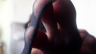 MissesDiscreets - Femdom nylon foot JOI