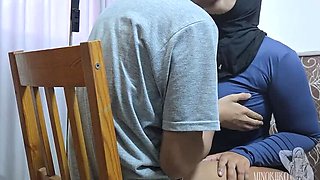 Hijab College Girl Fucks Stranger After Gym Workout - Minokiiko & Only1Bebeb Hot Scene