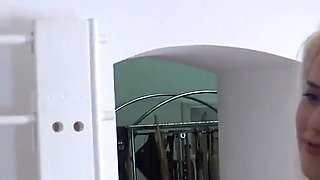 Vacuum Slave Smirni