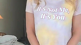 Real Hot Wife MILF Camgirl Jess Ryan Twerking