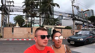 Amateur Thai saying thank you on a BWC