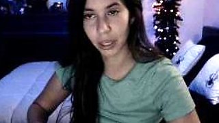 Brunette Solo Webcam Masturbation
