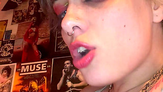 Goth Girl Glitterqueen1999 Stretches Her Button Nose with Ni