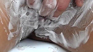 Shaving a Sexy Hairy Pussy with Shaving Foam!