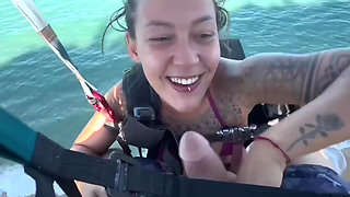Amateur couple had oral sex while paragliding, and fucked on the beach after