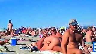 Swinger am Strand
