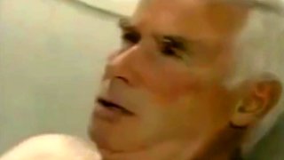 Oldie Eats Young Pussy