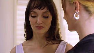 Stunning Busty Brunette MILF Lexi Luna Surrenders Her Pussy To Seth Gamble's Boner In Hot Kitchen Sex