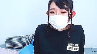 Erotic live chat with cute beautiful girl