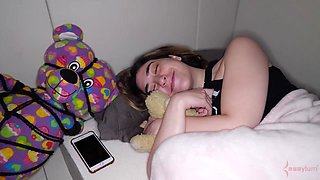 Assylum teenager submits to her powerful dom