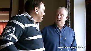 2 old guys shave a young pussy