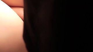 Amateur babe gets her tight shaved pussy drilled and creamed