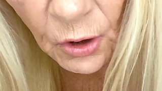 I Want to Suck Your Cock - Your Dreaming About It Right Now, Aren't You?