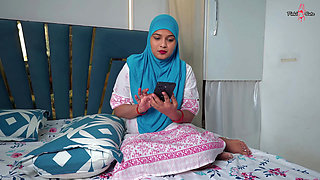 Muslim Pinki Bhabhi Hairy Pussy Shaved by Blinkit Delivery Boy and Having Hardcore Sex with Clear Hindi Audio.