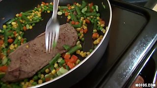 Pretty cooking girlfriend is face fucked before hardcore pussy pounding