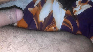 Meri sexi bhabi pyar se leti hui ful maje karti he