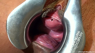 Fucking & Wet Messy Squirting in Dressing Room!