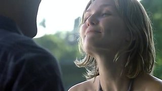 Kirsten Dunst in Crazy/Beautiful (2001)