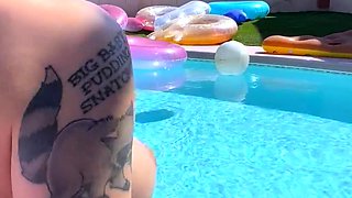 Masturbation close up Tamara big clit