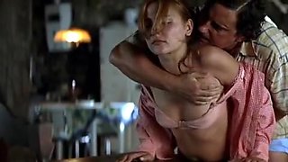 Aitana SÃ¡nchez-GijÃ³n,Virginie Ledoyen in Backwoods (2006)