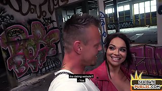 Real pickedup mature giving blowjob in an abandoned building