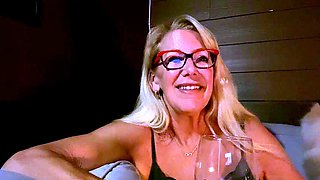 Blonde emo amateur solo masturbation