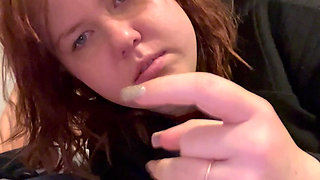 18-year-old Beauty Gives Head