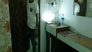 Beautiful Hot Aunty Hardcore Sex With Hot Hindi Sex - Young Boy
