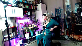 Aimee Hot MILF: I'm a cool mature whore and I love it! Everything else is nonsense and untrue!)) (6)