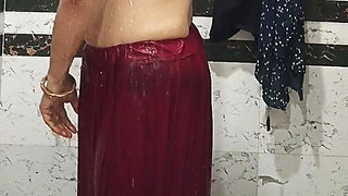 Priya Bhabi Big Ass Bath Show