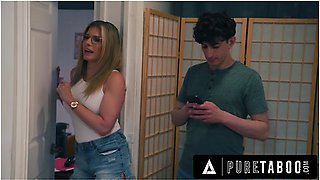 Cunning Cory Chase Blocks Stepson At Door While Husband Fucks His Naive Gf Leana Lovings