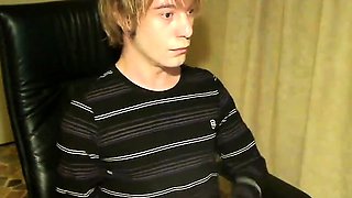 Emo Twink's First Ejaculation on Webcam