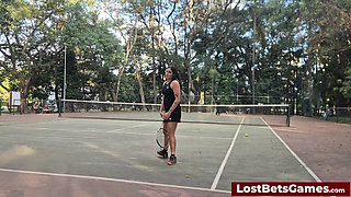 Rafaela and Igor are taking their Strip Tennis match outside